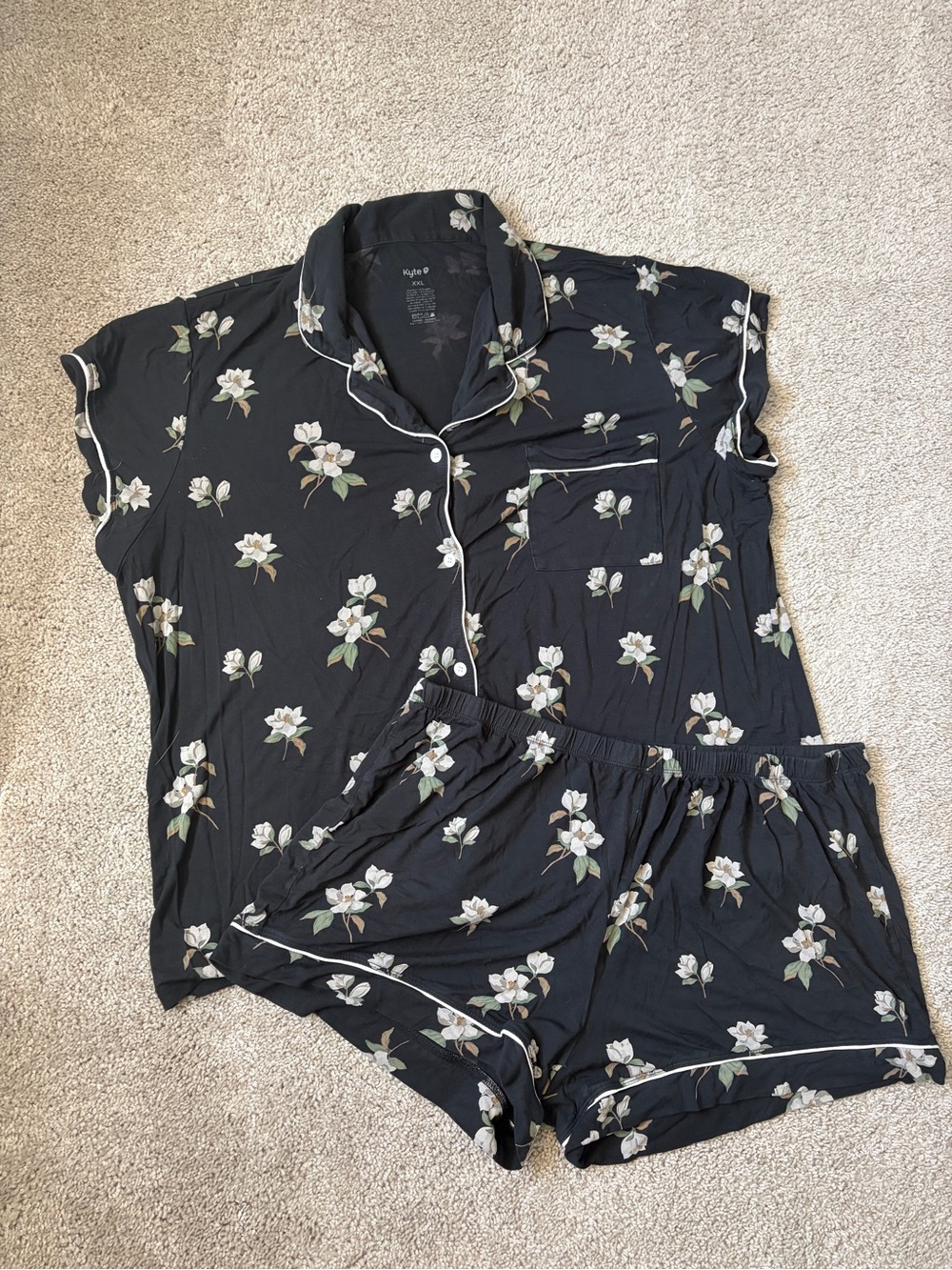 Kyte Bamboo Midnight Magnolia Women’s Black Floral Short Pajama Set
